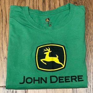 John Deere 🦌 T-Shirt